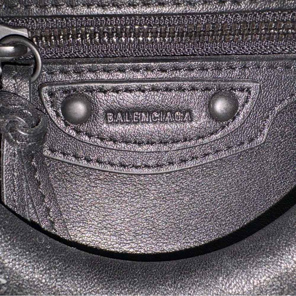 Balenciaga Handbag - Picture 6 of 7